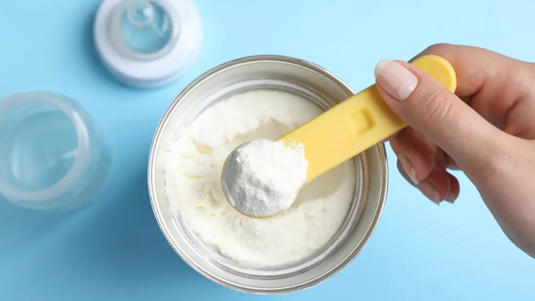 Formula Powder Savings Baby formula powder container showing Canadian parents how to save with coupons