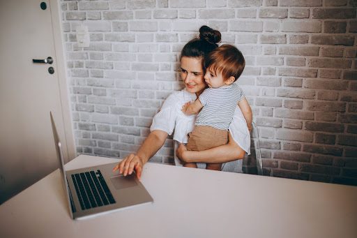 Financial planning and budgeting resources for Canadian families Canadian family financial planning resources and budgeting tools for expense tracking