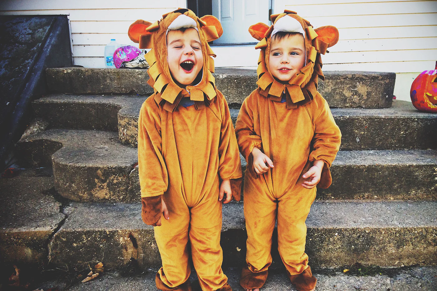 Halloween costume safety for toddlers in Canada