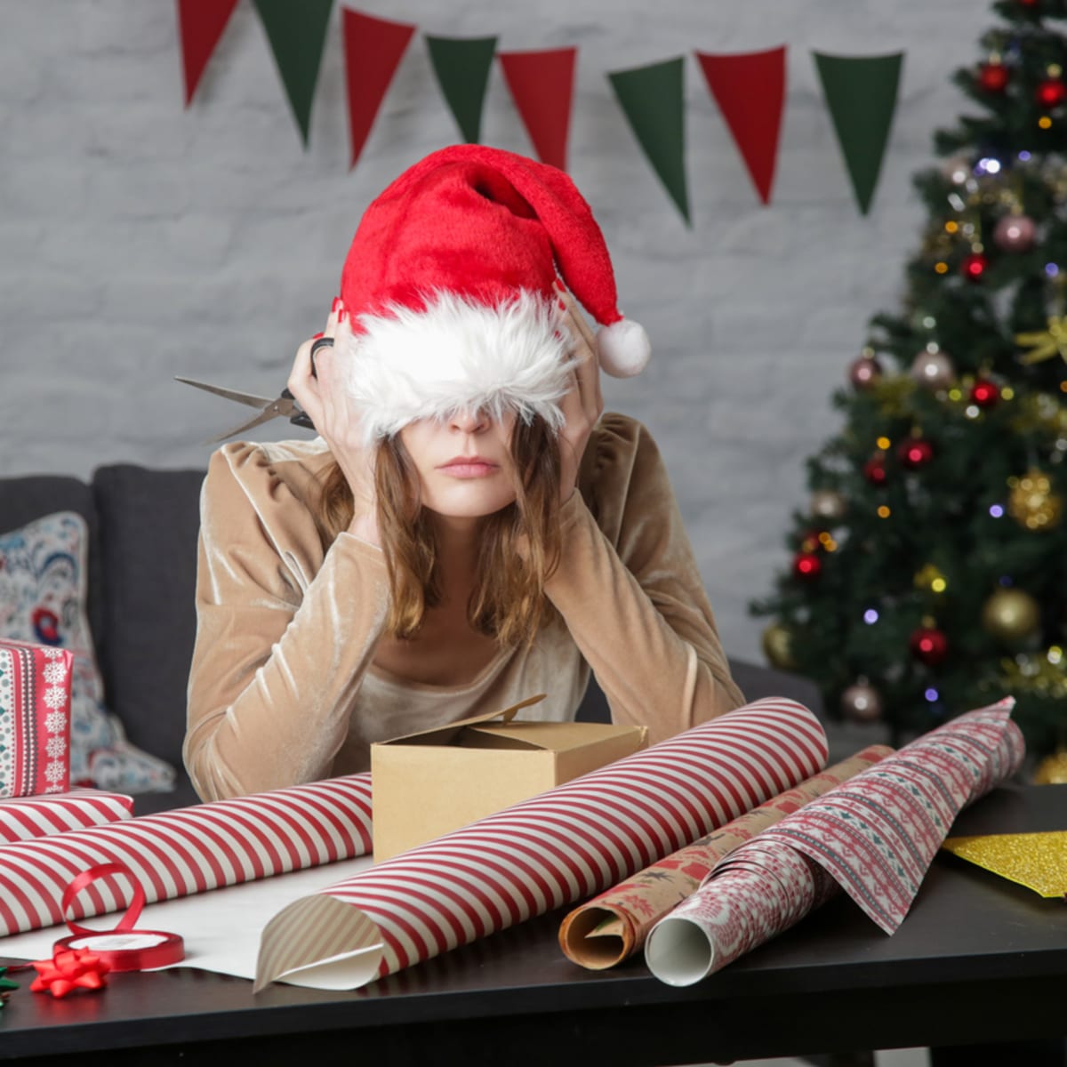 Family budgeting together to reduce holiday financial stress