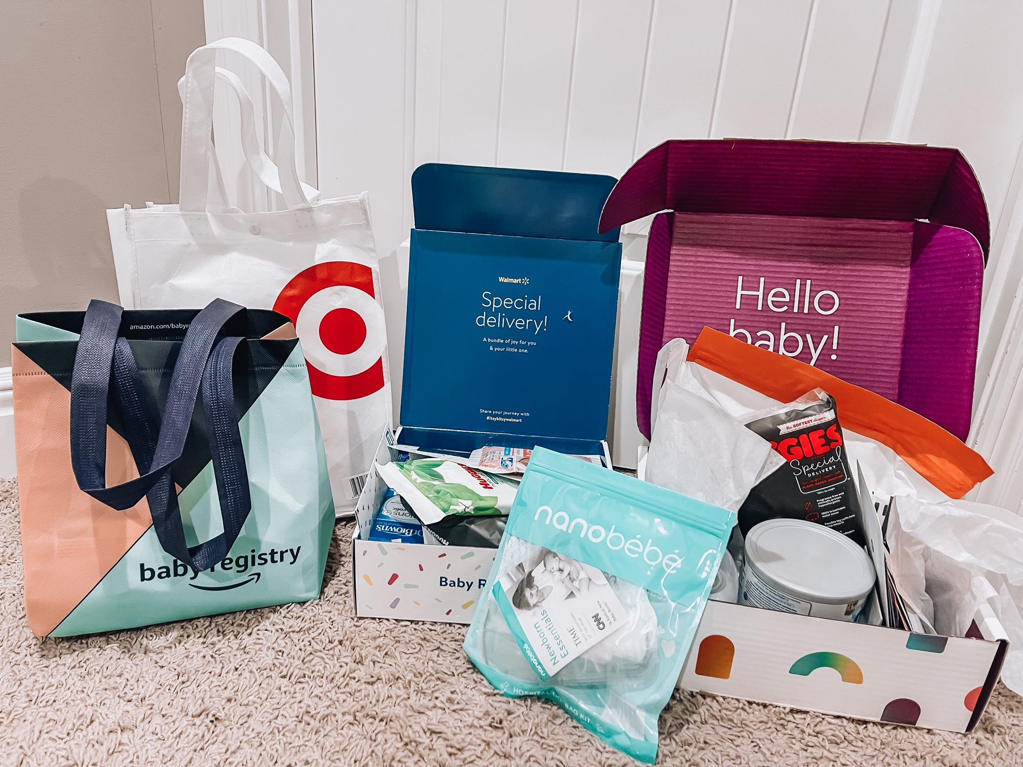 Free baby registry gift boxes and sample boxes available in Canada